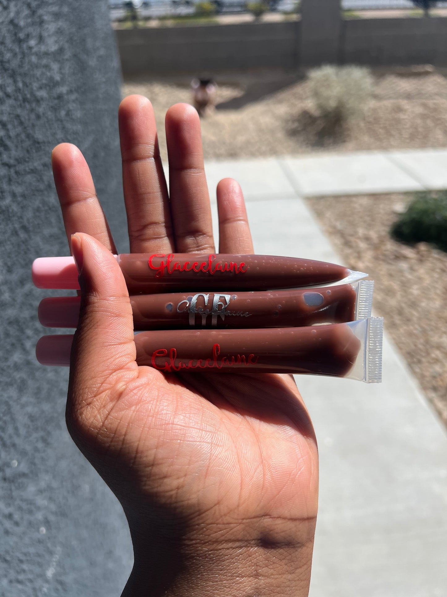 Lip Gloss ''Toot👁️ ROLL Chocolate